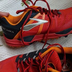 Women's Brooks Cascadia 10th Ed. Trail Running